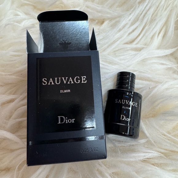 Dior Other - Sauvage Dior man new 0.25